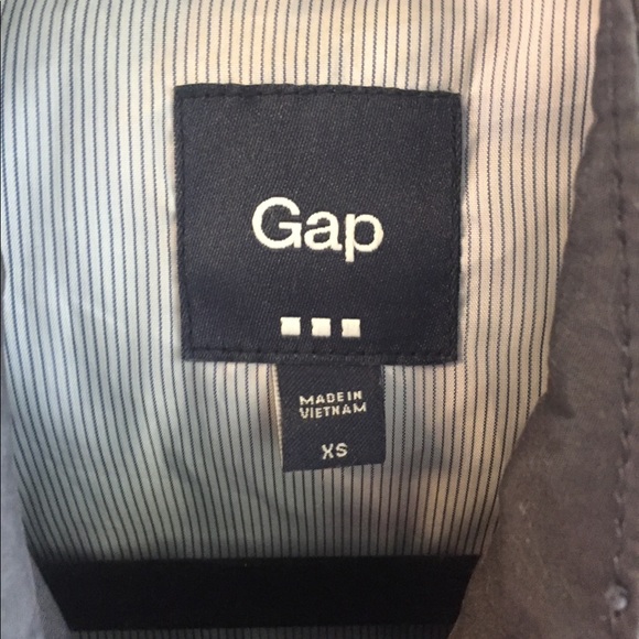 Gap trench coat. - Picture 4 of 4